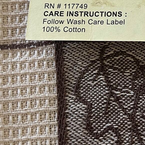 Fine Living Kitchen Towels Set of 2 100% Cotton Brown Fall Leaves Waffle Weave - Picture 4 of 4